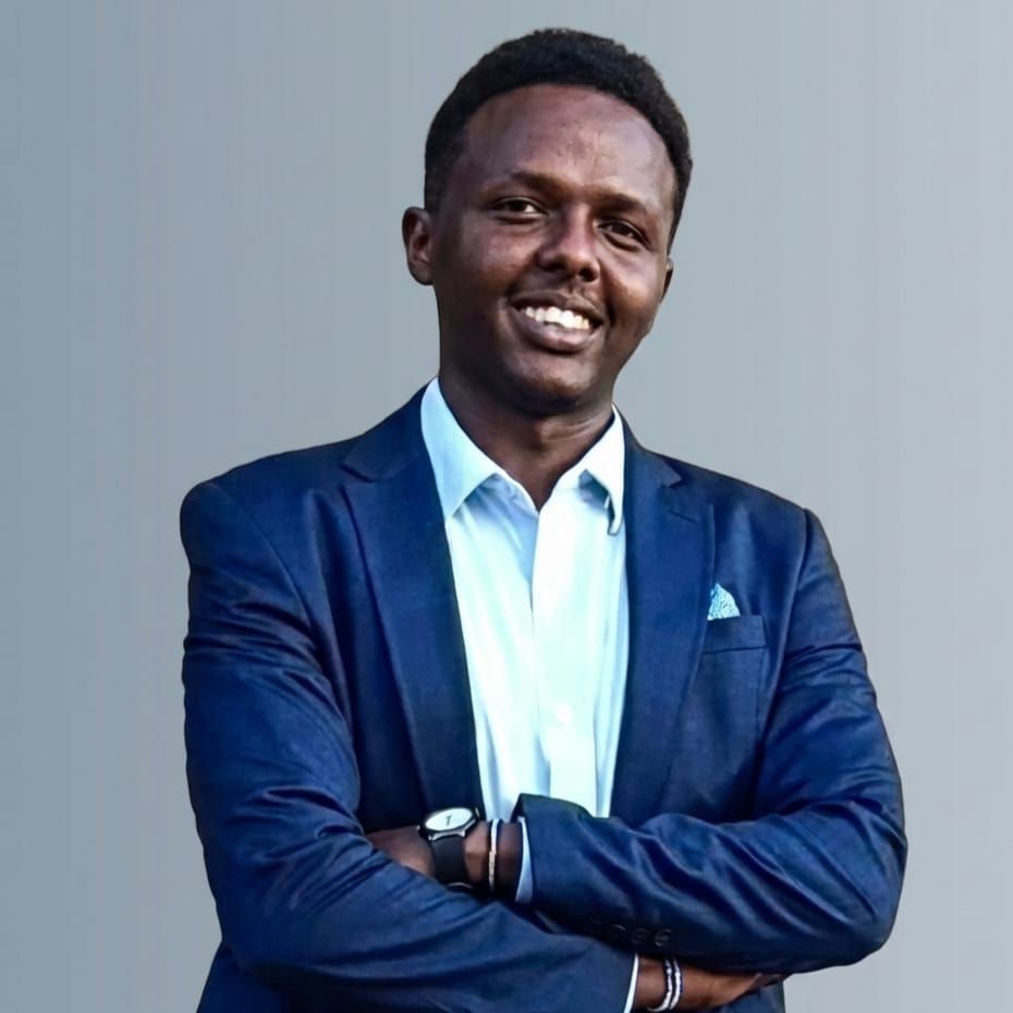 Portrait of Jadiel Bett, product and mechatronics engineer